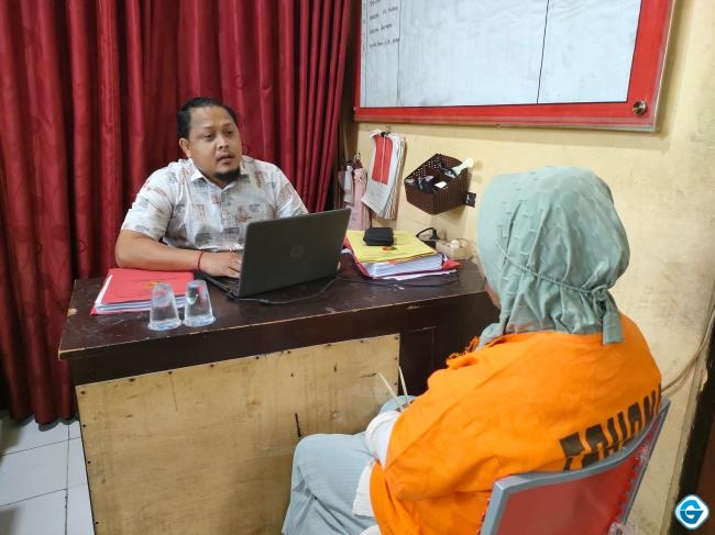 Sadis! Nenek di Situbondo Diikat Saat Wiridan, Kalung Emas Raib